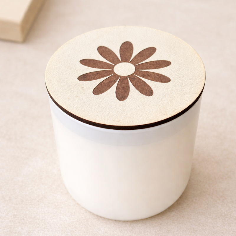 Daisy | All-Occasion Luxury Candle with Engraved Lid